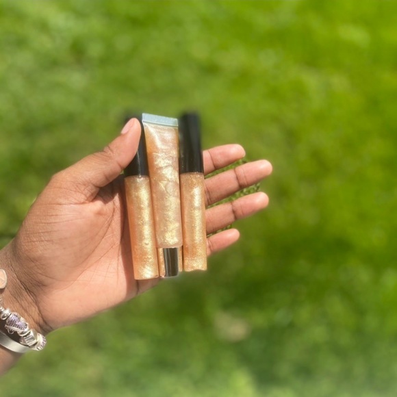 Lip gloss - Picture 5 of 10